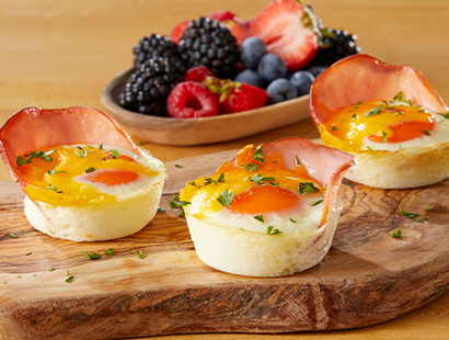 https://www.jonesdairyfarm.com/wp-content/uploads/2015/08/Canadian-Bacon-Egg-Cups_New.png