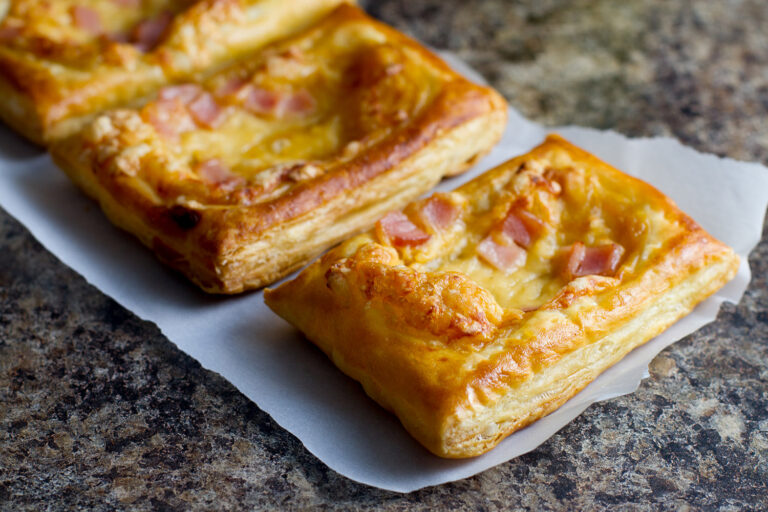 Canadian Bacon and Cheese Savory Tarts, Savory Tarts with Canadian Bacon