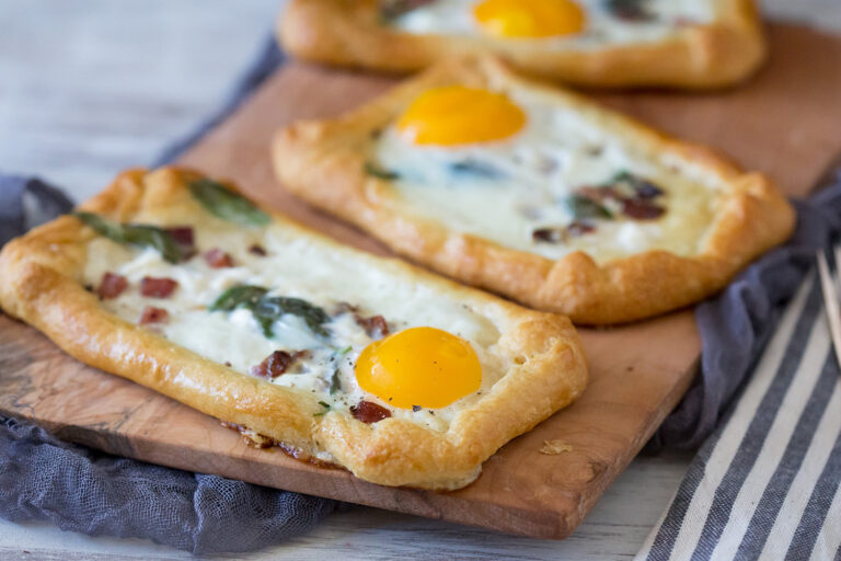 Goat Cheese and Bacon Breakfast Flatbreads
