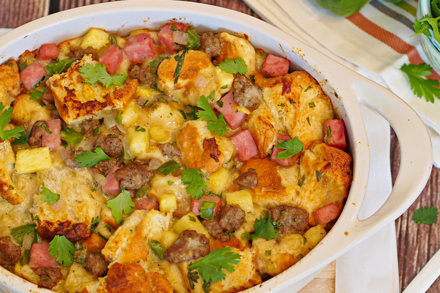 Hawaiian Sweet Bread Stuffing with Sausage and Ham
