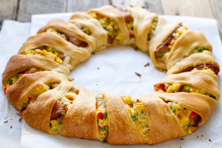 Savory Crescent Brunch Ring, Jones Dairy Farm Dry Aged Bacon, Brunch Recipe Ideas, Breakfast Recipe Ideas, Easy Weekend Breakfast
