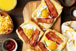 Puff Pastry Breakfast Tarts, Breakfast Recipes, Brunch Recipe Ideas, Brunch Recipes, Menu Inspiration, Jones Dairy Farm Dry Aged Bacon