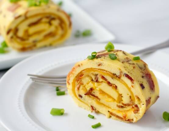 Bacon Cheese Omelet Roll