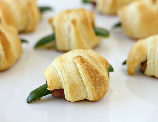 Bacon Jalapeno Popper Crescent Rolls