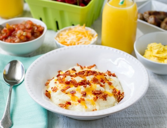 Easy Cheesy Grits with Bacon