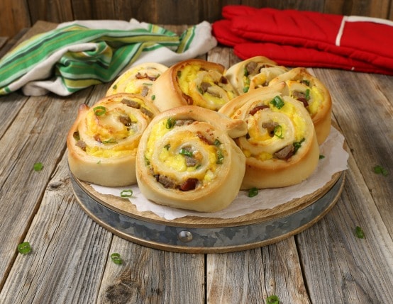 Cheesy Sausage Breakfast Pinwheels