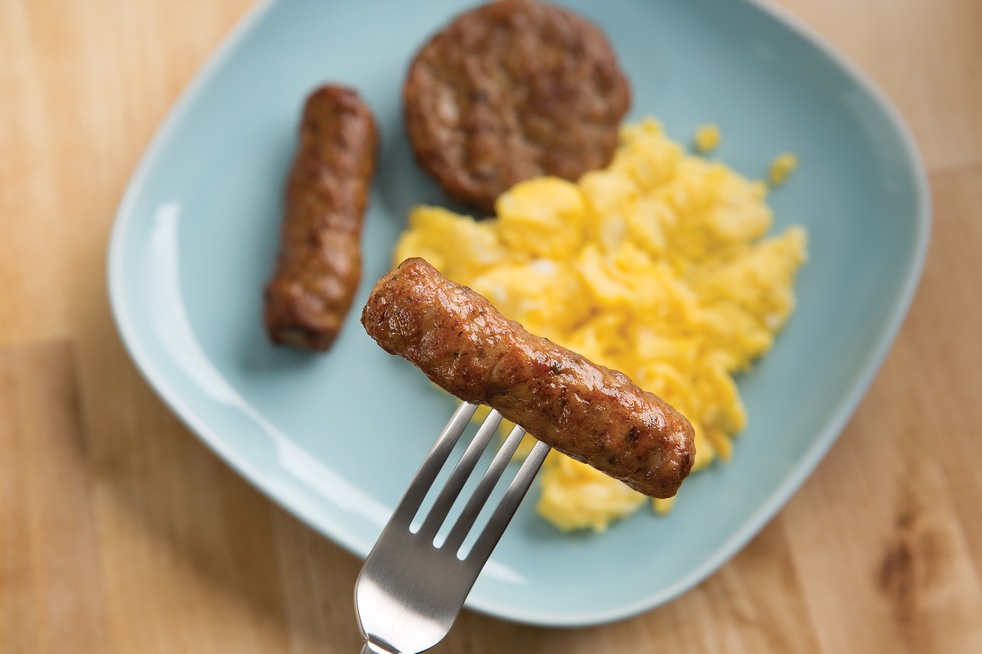 The Best Ways to Cook Sausage and Eggs, Jones Dairy Farm, How to cook sausage and eggs, Sausage and Egg Cooking Tips, Sausage Cooking Tips, How to Cook Sausage in the Air Fryer