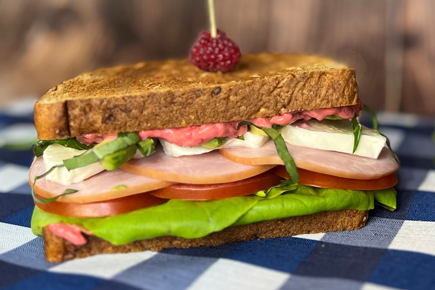 CBLT with Raspberry Aioli, Canadian Bacon BLT, Canadian Bacon Sandwich, Jones Dairy Farm Canadian Bacon