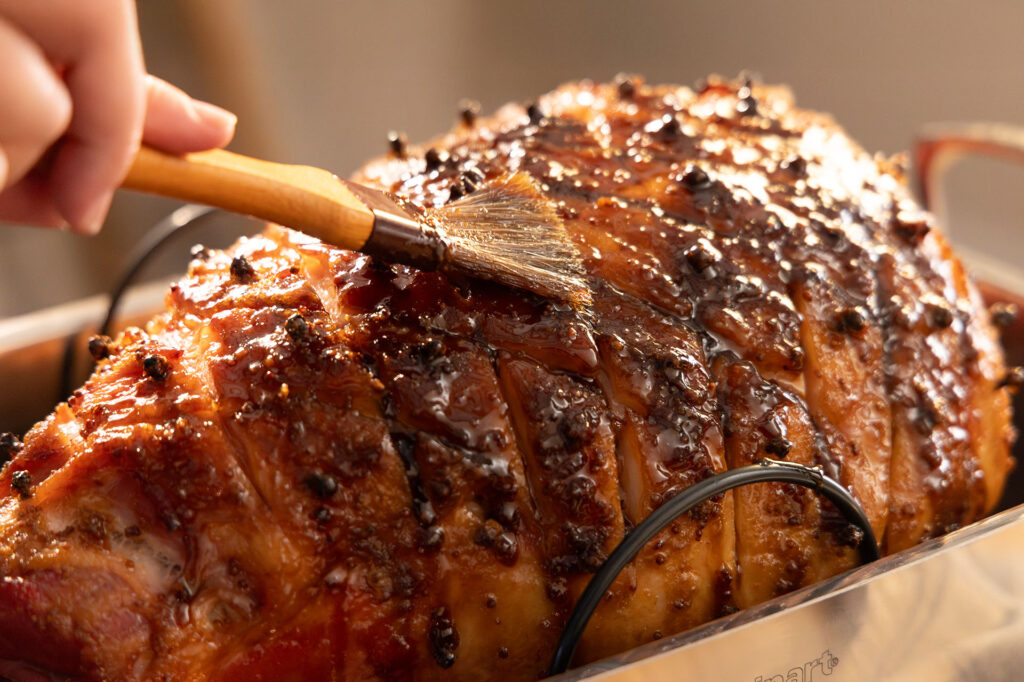 How to Glaze a Ham, ham glazing tips, easy holiday ham
