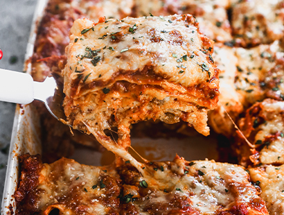 Quick & Easy Classico Lasagna Recipe (with jar sauce) - Mindy's