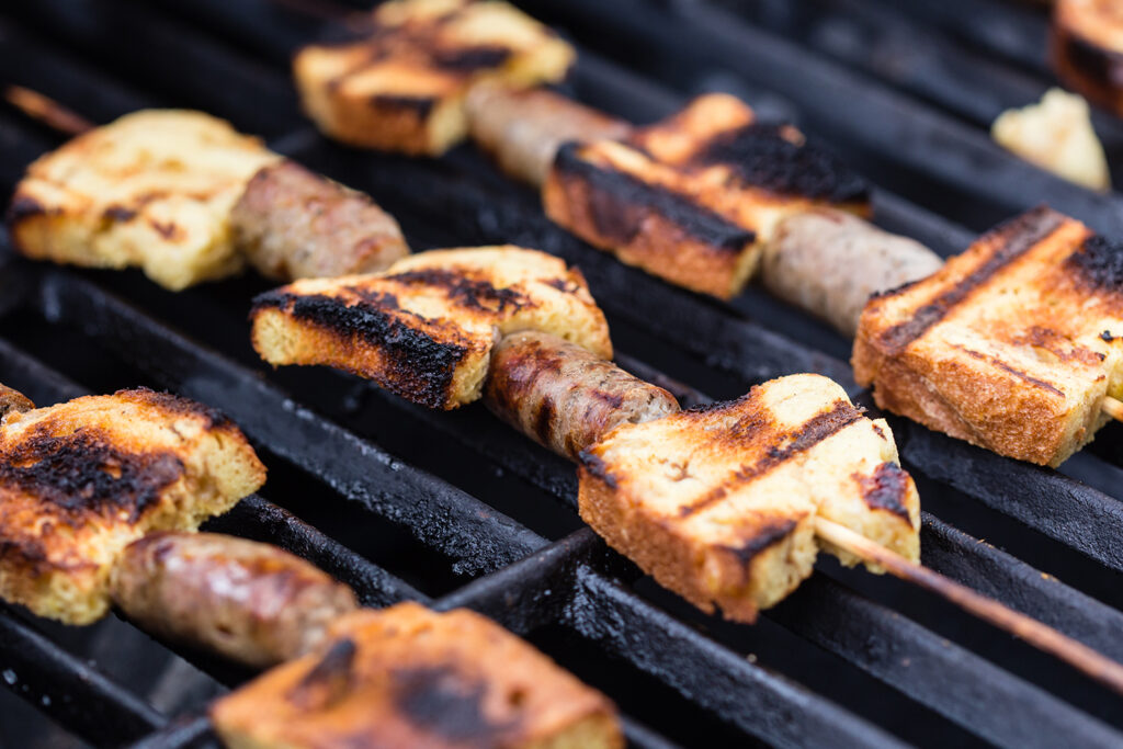 Grilled French Toast and Sausage Kebabs Grilled French Toast and Sausage Kebabs, Easy camping recipes, camping breakfast, camping breakfast ideas
