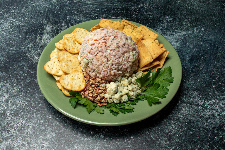 Canadian Bacon Date Cheeseball, easy holiday cheeseballs, easy cheeseball recipe, easy cheese ball recipe