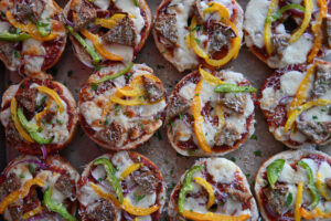 Sausage Pepper Pizza Bagels, Easy Dinner, Easy Pizza Bagels